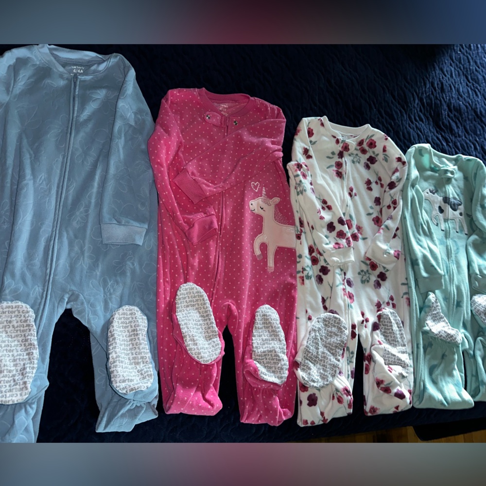 Bundle of 4 Carter’s Toddler Fleece Pijamas